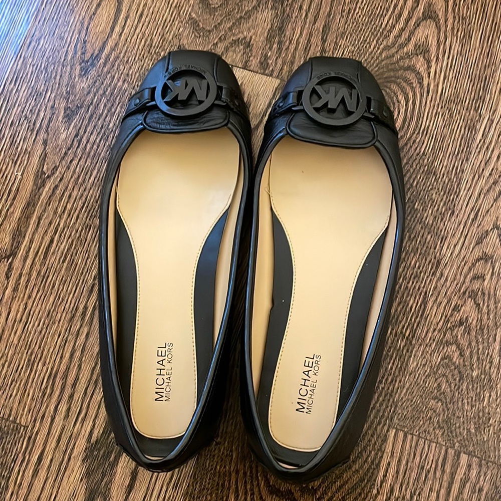 Michael Kors flats size 7